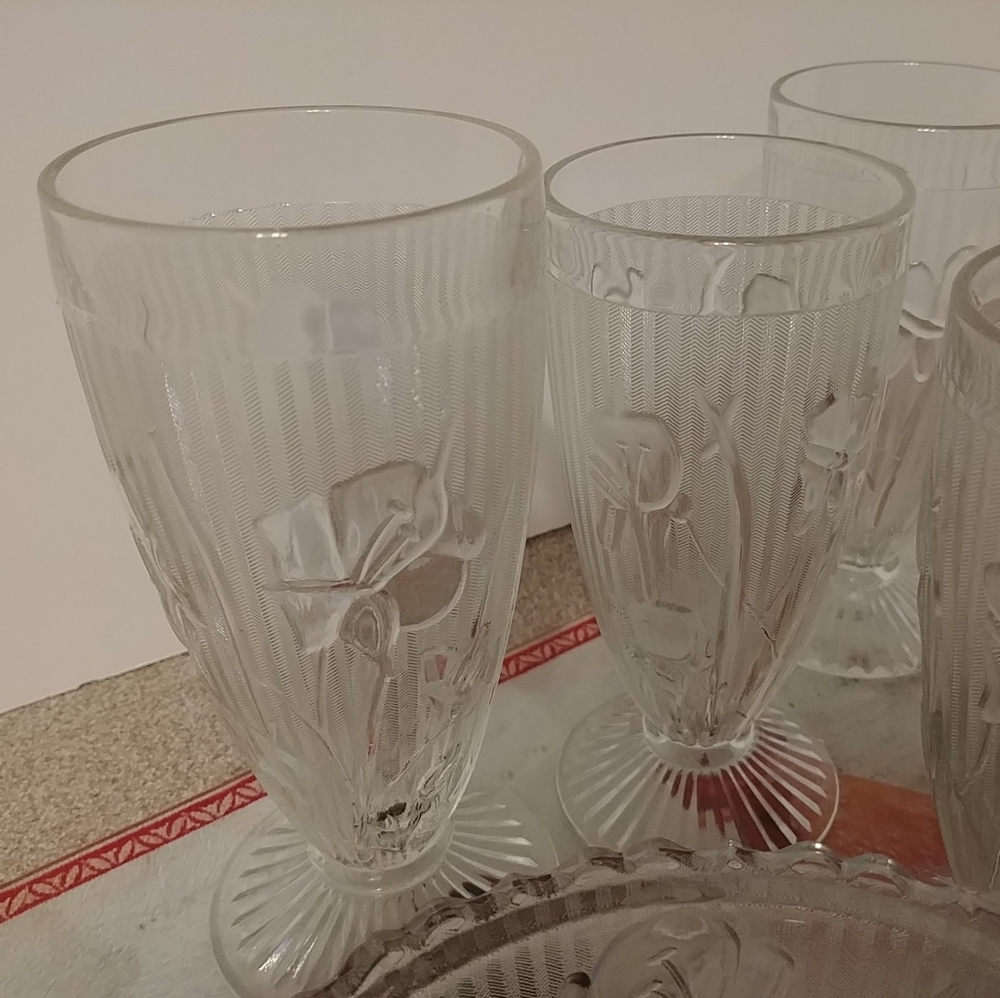 Iris herringbone depression glasses - Picture 3 of 5